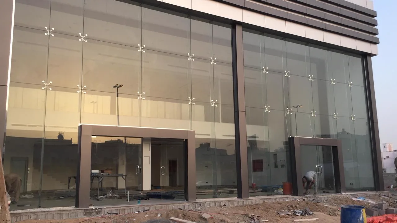 واجهات زجاج سيكوريت نظام سبايدر